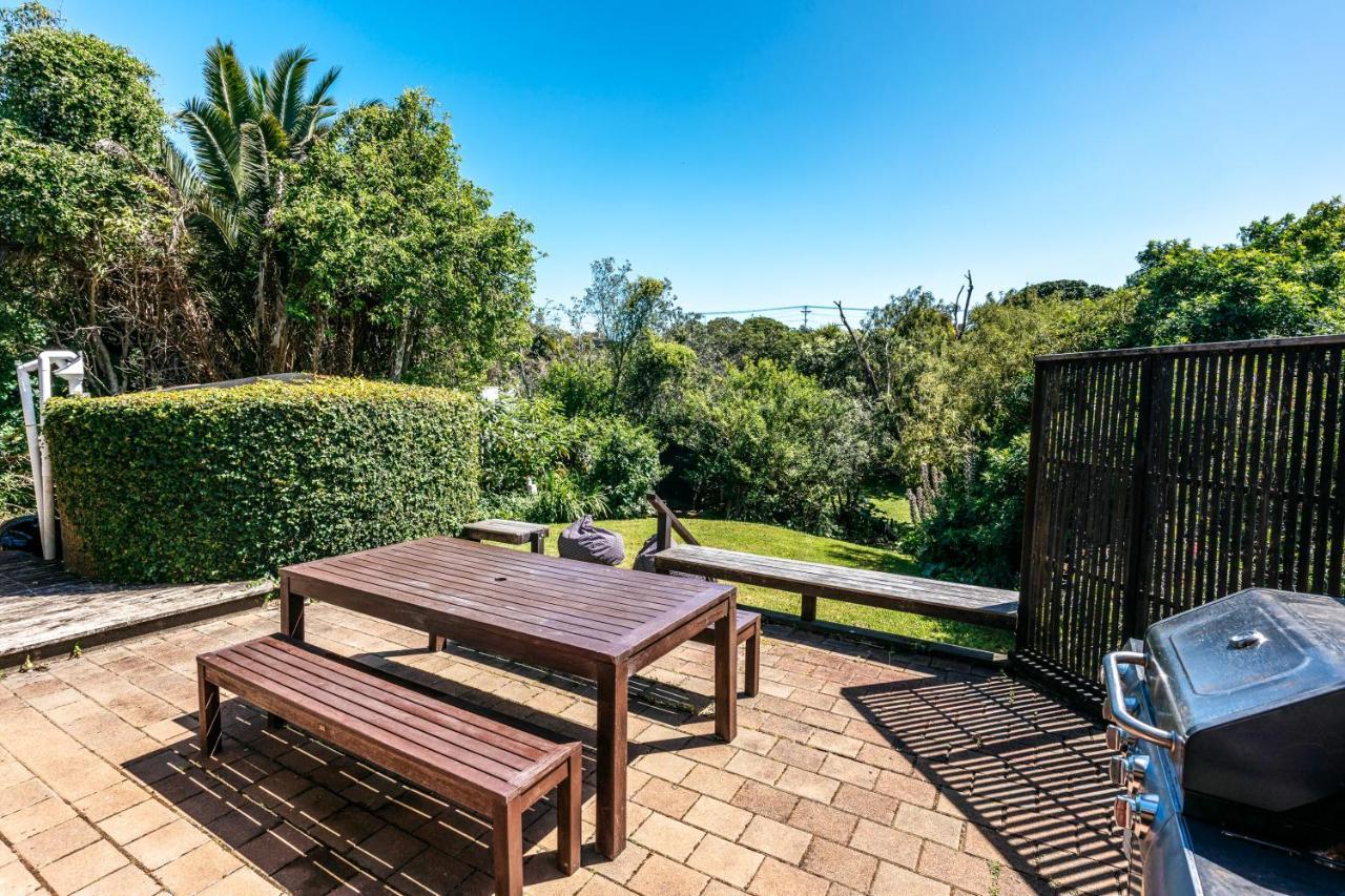 Relax On Ridge Villa Oneroa Exterior photo